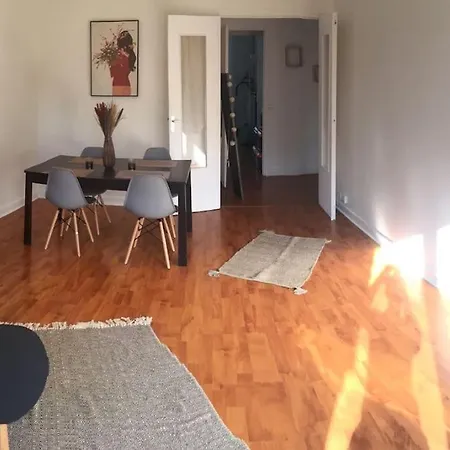 Cosy Large 20 Minutes Downtown Paris Apartment Villejuif